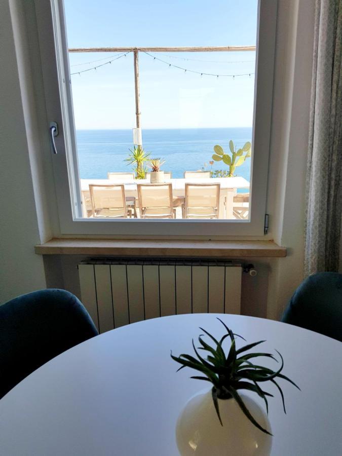 La Bouganvilla Charme & Relax Vista Mare Finale Ligure Dış mekan fotoğraf